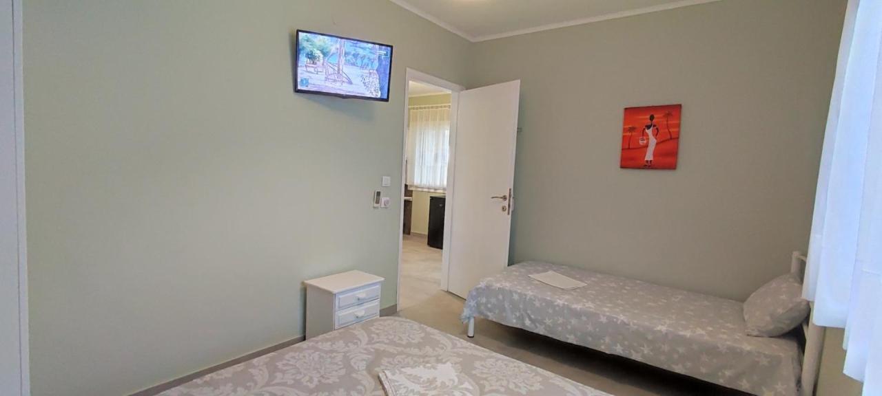 Garlis Apartments Псакудія Екстер'єр фото