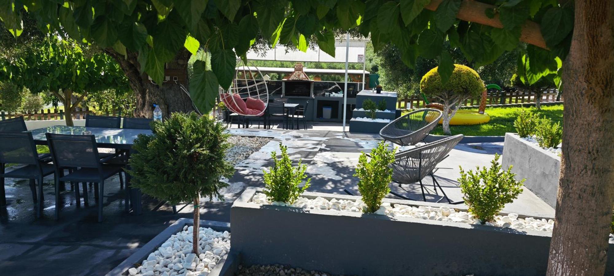 Garlis Apartments Псакудія Екстер'єр фото